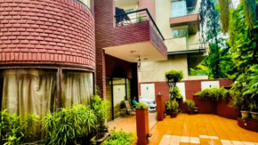 RED BRICK HOME BY EARTHAA ESCAPES